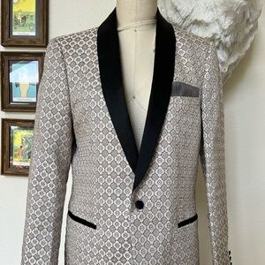 Paisley & Gray jaquard dinner jacket